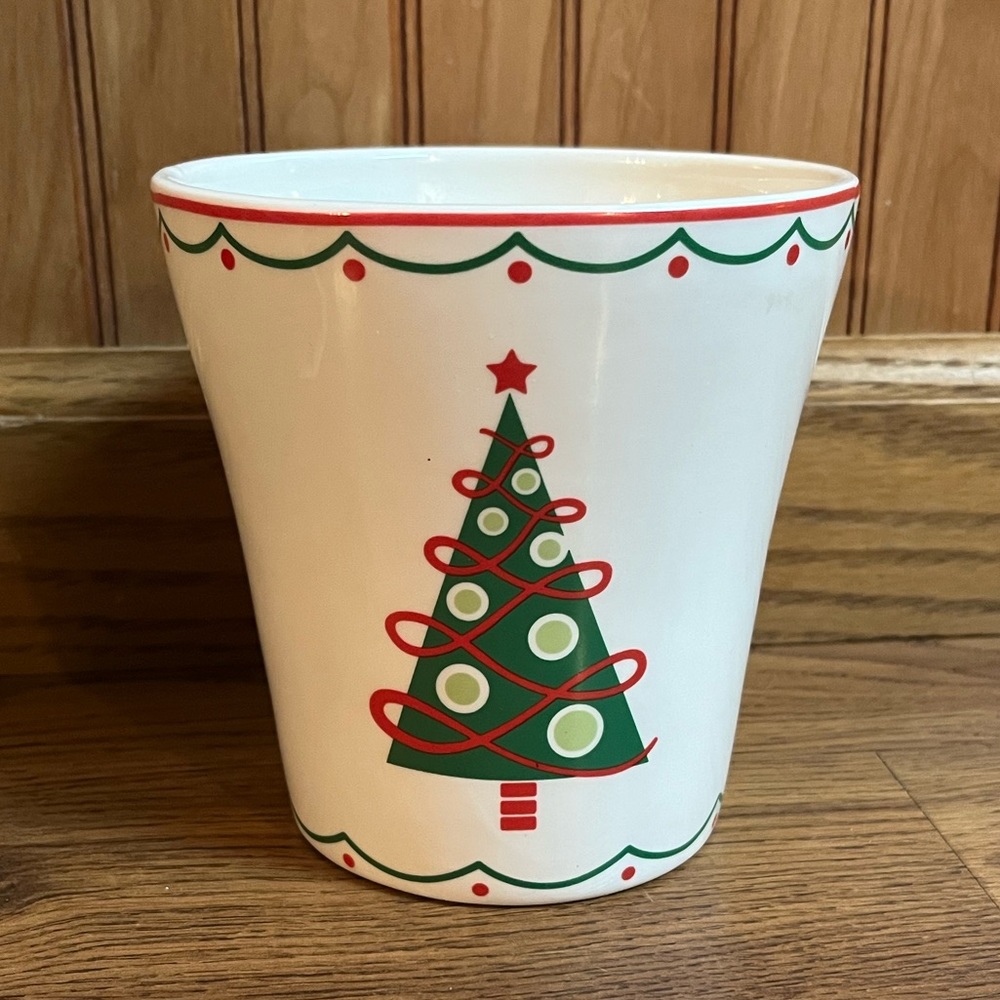 Christmas decor pot/bucket